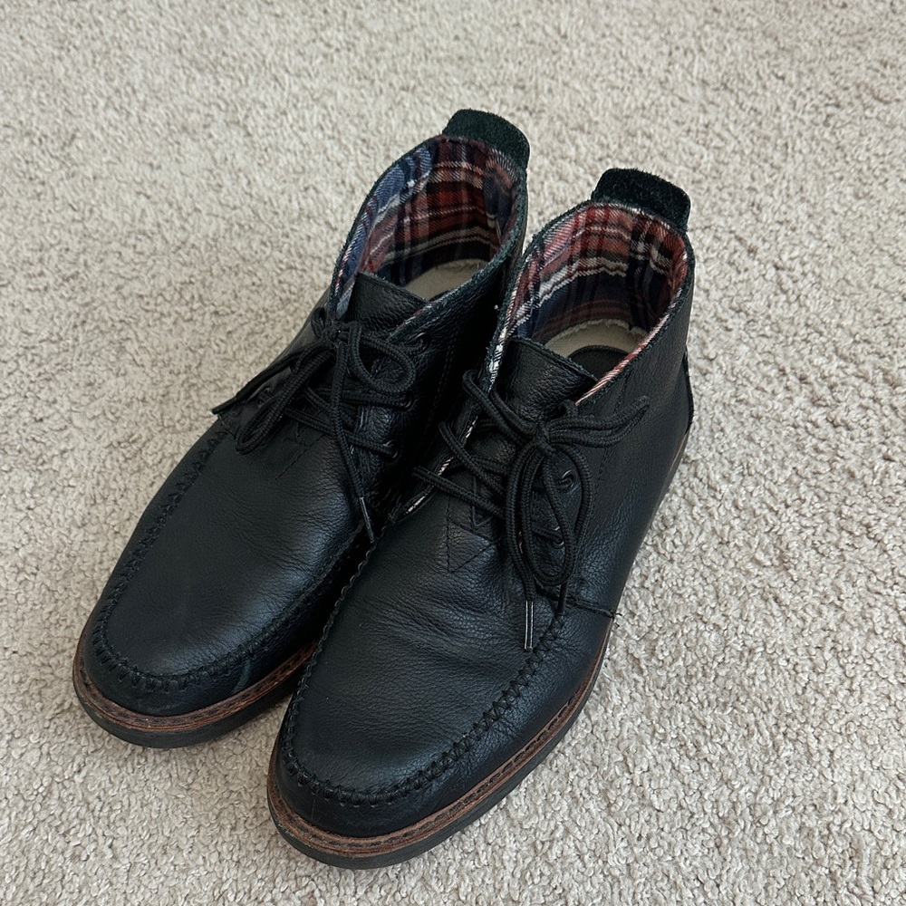 Toms Black Leather Chukka Boots